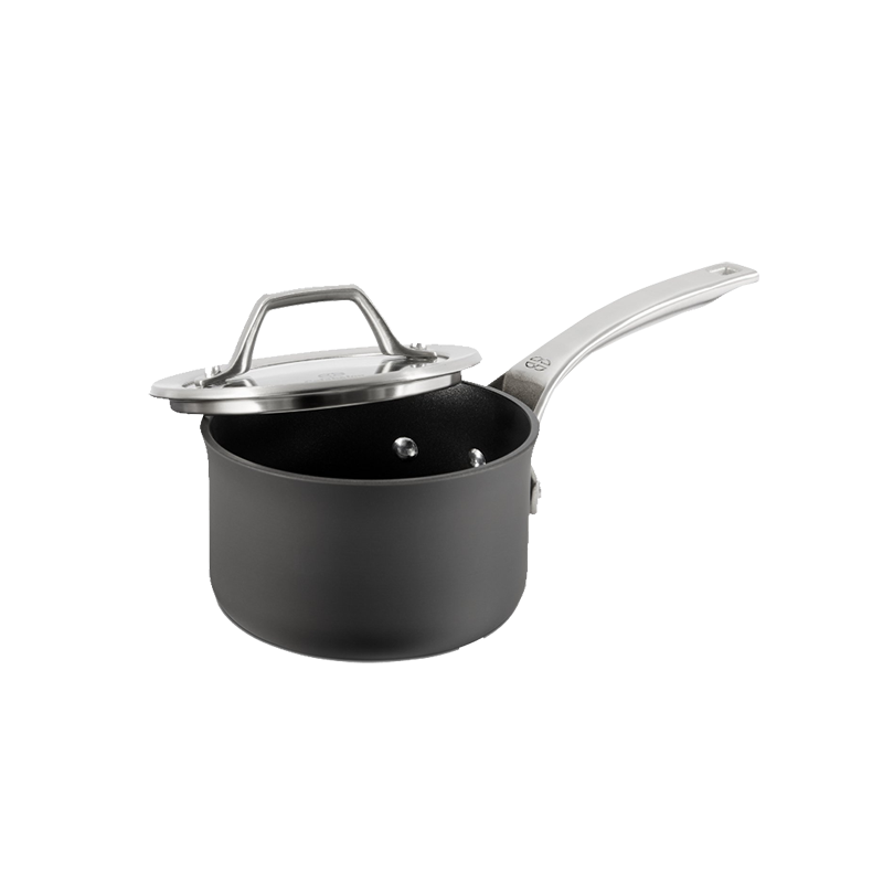 Calphalon Signature™ Hard-Anodized Nonstick 1-Quart Sauce Pan With Cover