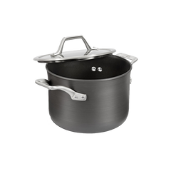 Calphalon Signature™ Hard-Anodized Nonstick 4-Quart Soup Pot with Cover